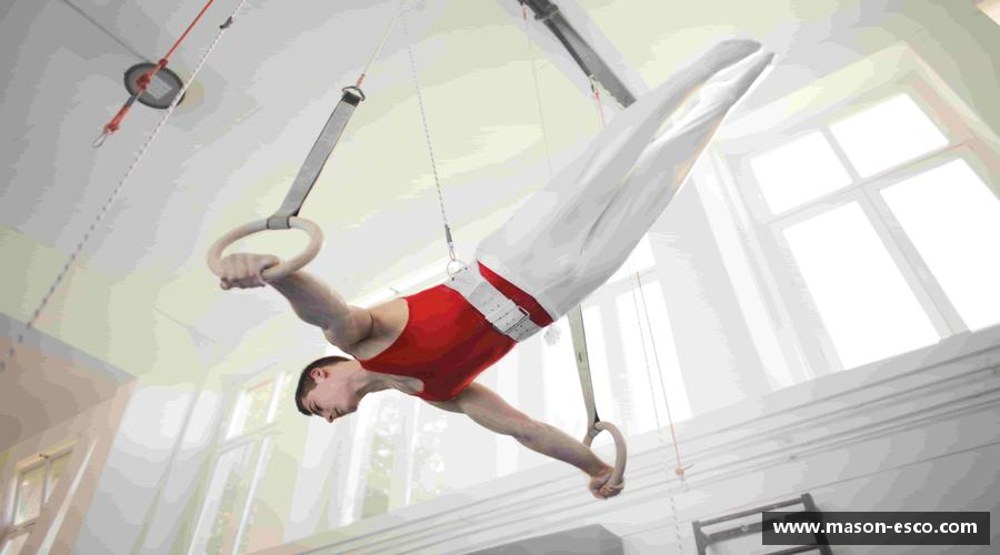 风雨同舟，共创辉煌！